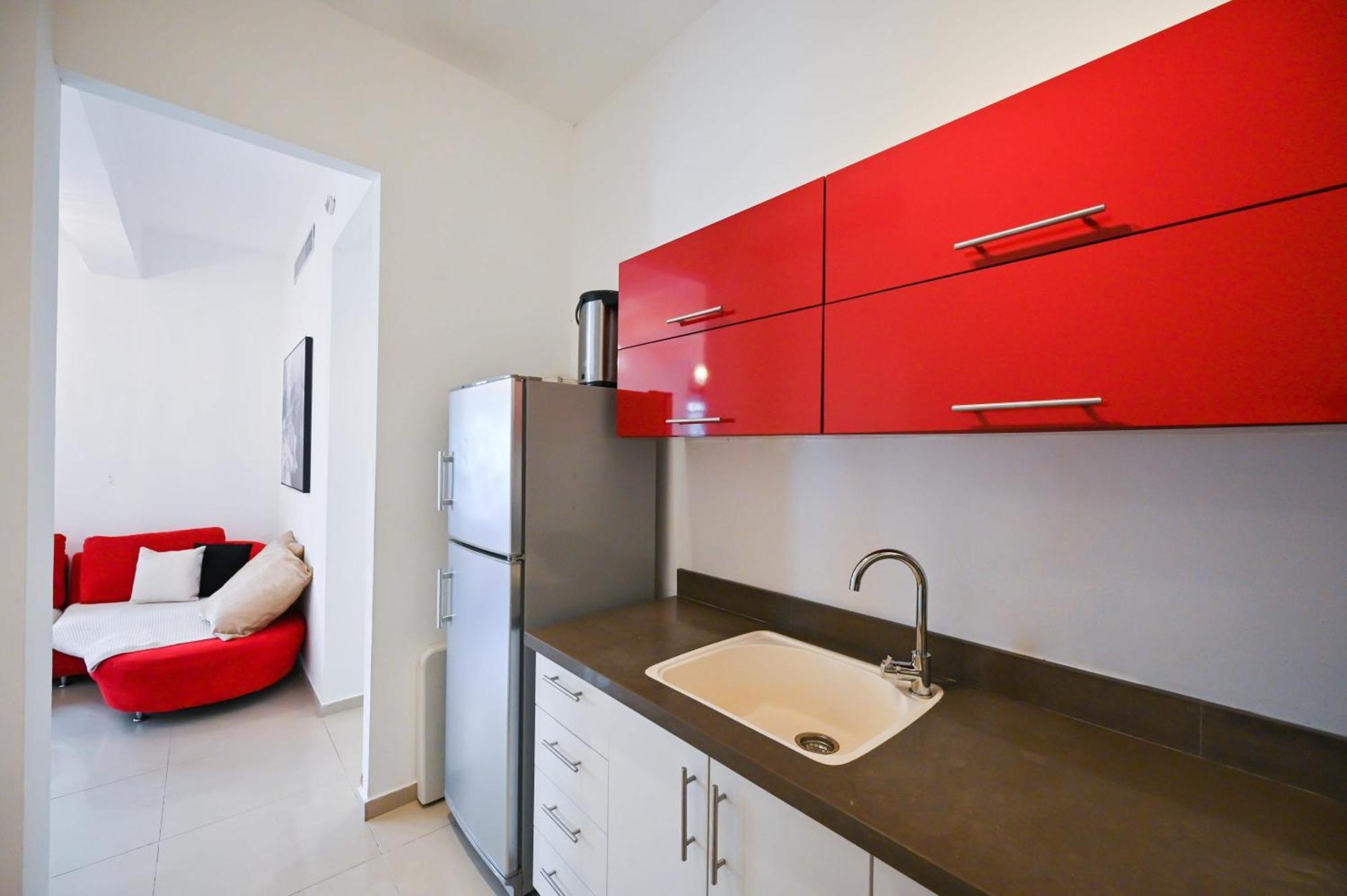 Nice 2Br Near Gordon Beach By Holyguest Tel Aviv Buitenkant foto
