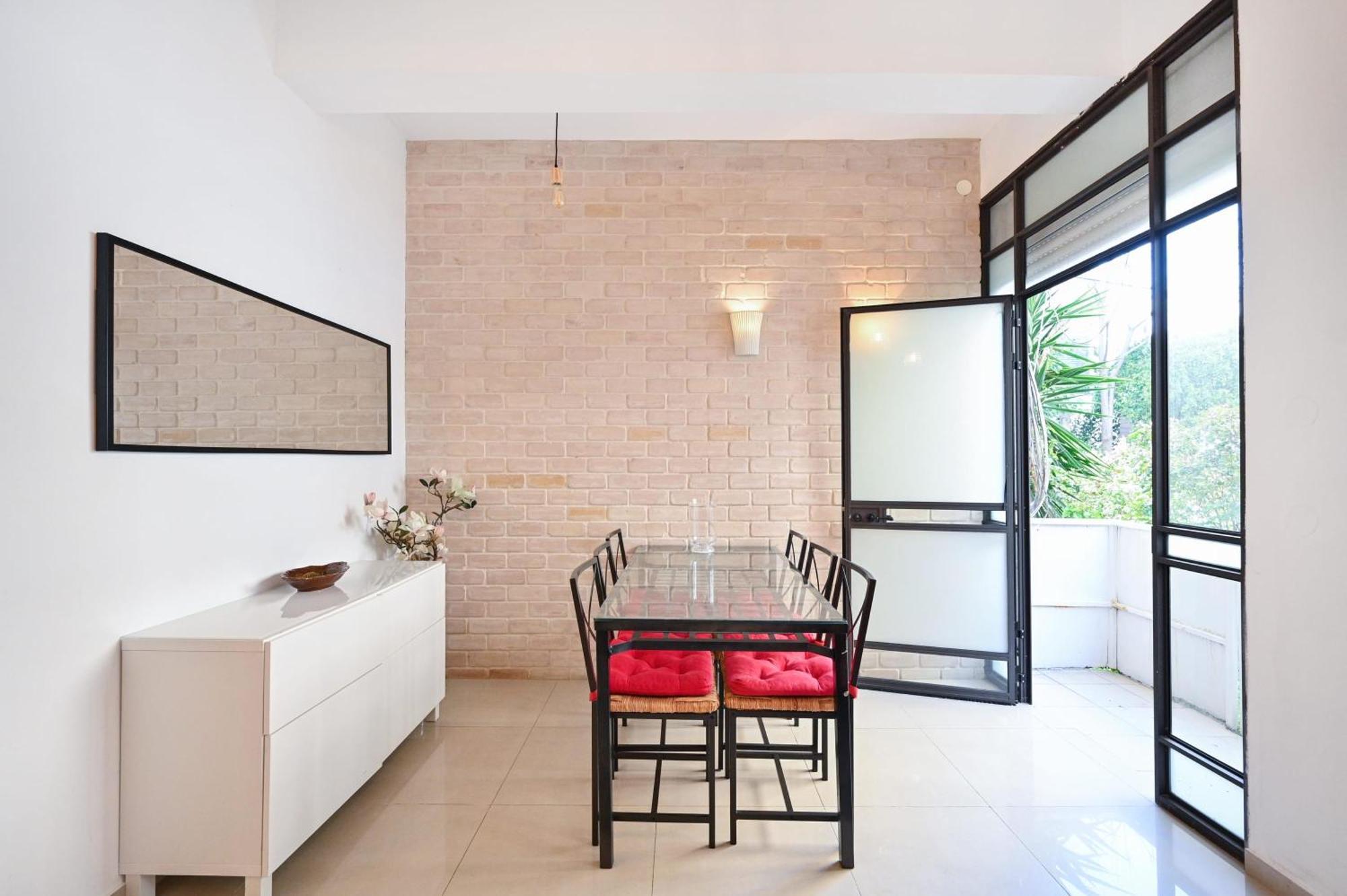 Nice 2Br Near Gordon Beach By Holyguest Tel Aviv Buitenkant foto